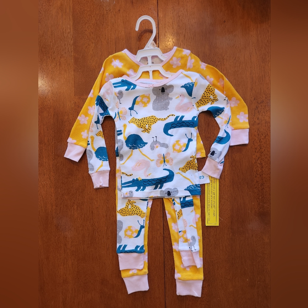 2 Sets Carter's pajamas